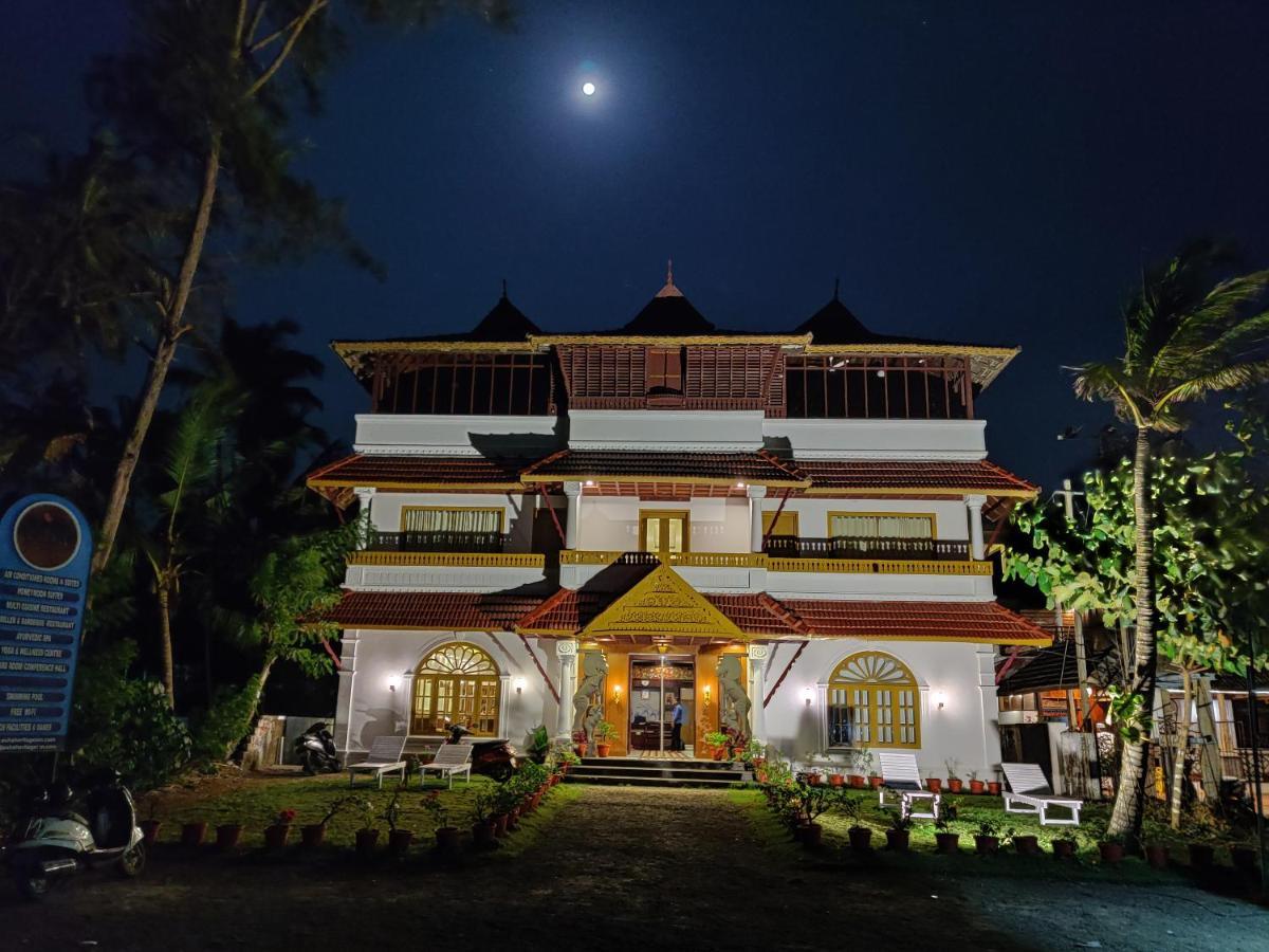 Sea View Resort-& Spa Cherai Черай Бийч Екстериор снимка