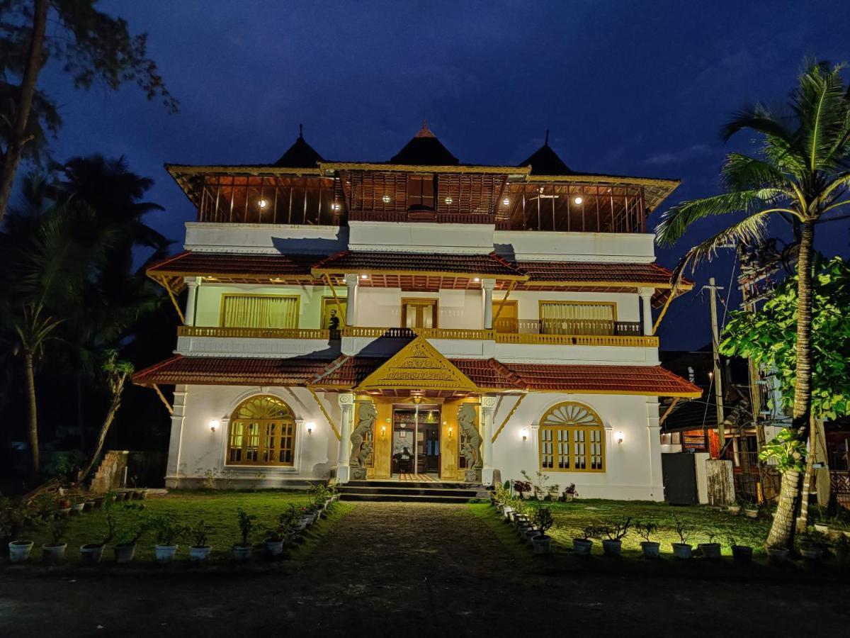 Sea View Resort-& Spa Cherai Черай Бийч Екстериор снимка