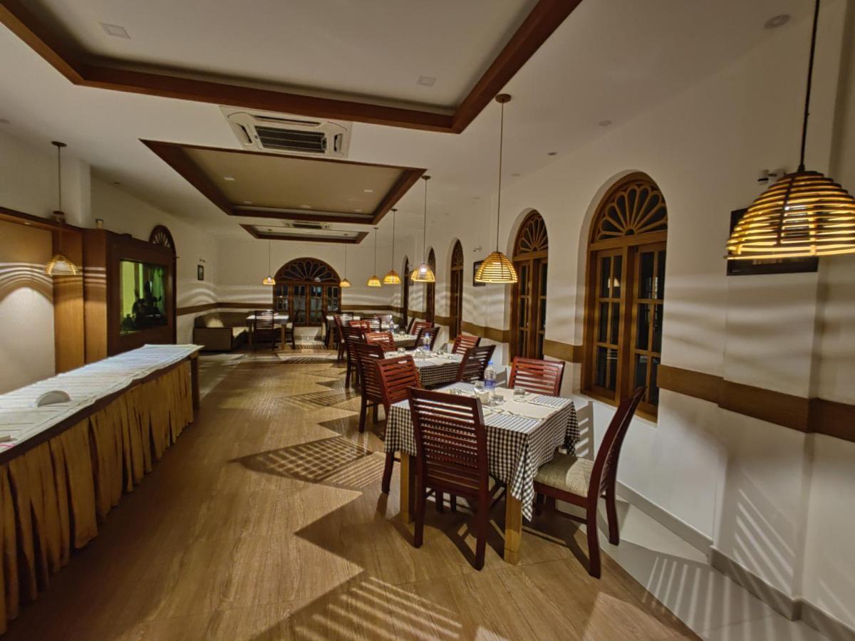 Sea View Resort-& Spa Cherai Черай Бийч Екстериор снимка